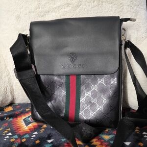 Gucci Black and Silver Men's Messenger Bag